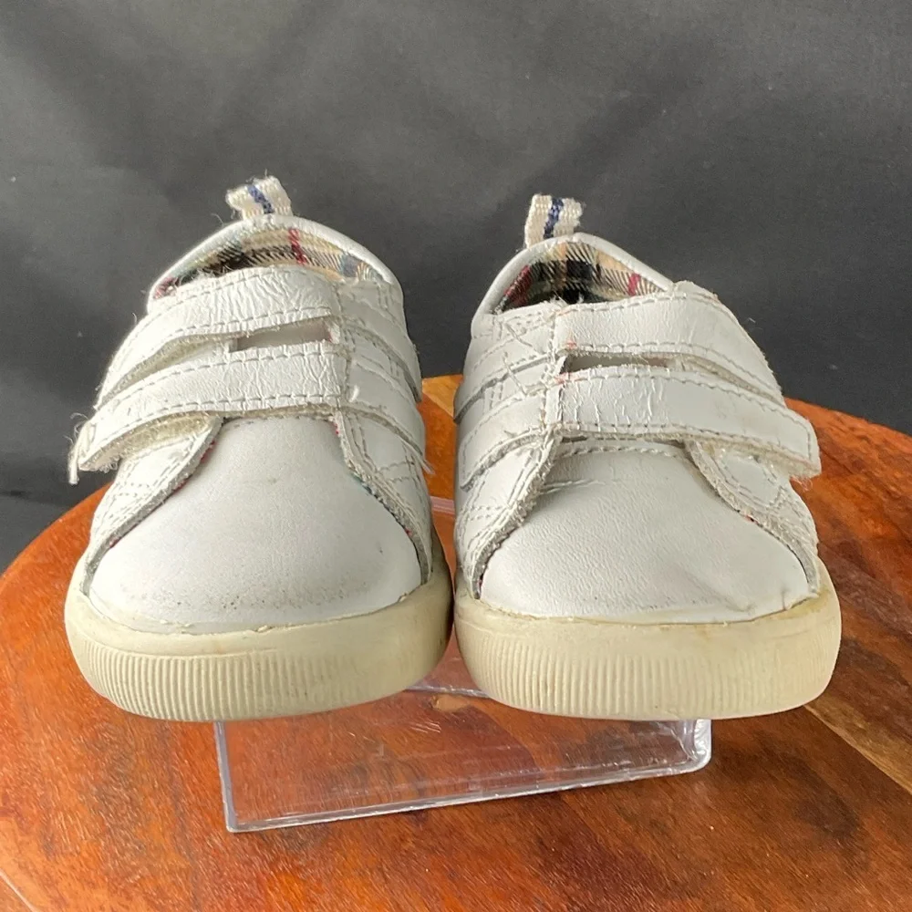 Healthtex White Kids Sneakers with‎ Velcro Straps Toddler Sz 3